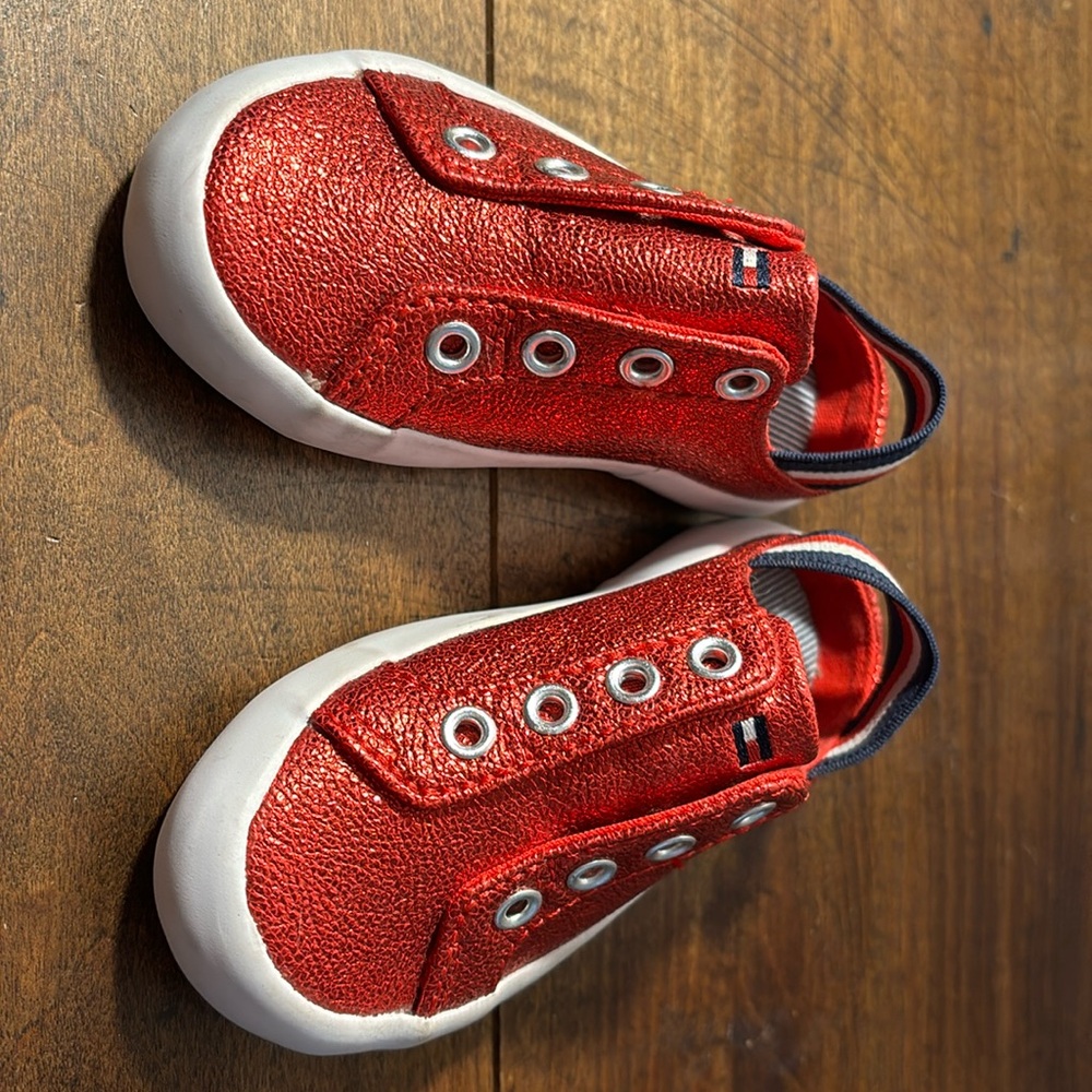 Red/White Sparkle strap back no lace shoes